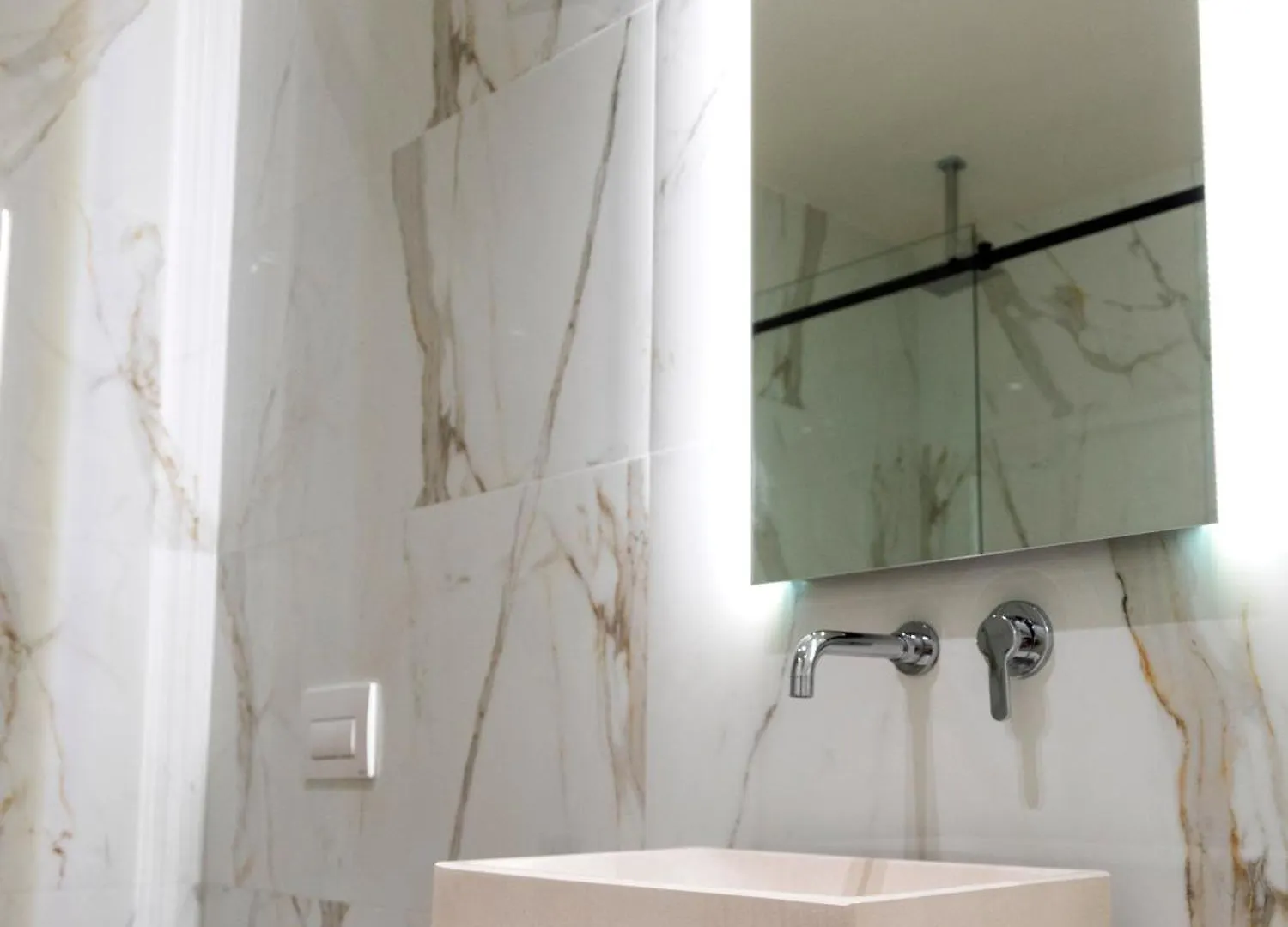 Adore Boutique Hotel Влёра