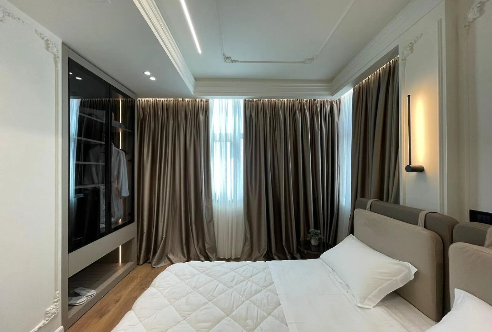 Adore Boutique Hotel Влёра